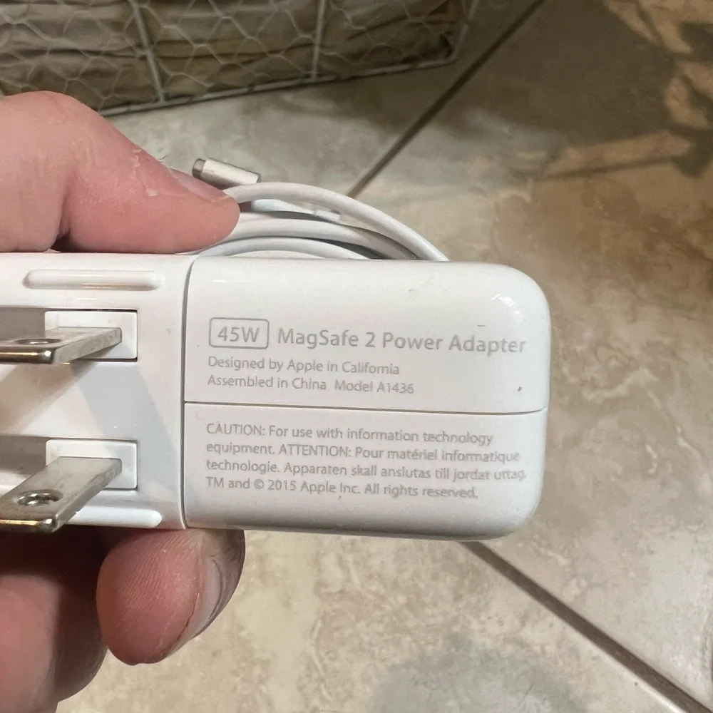 APPLE MACBOOK CHARGER MagSafe 2 Power Adapter 45W